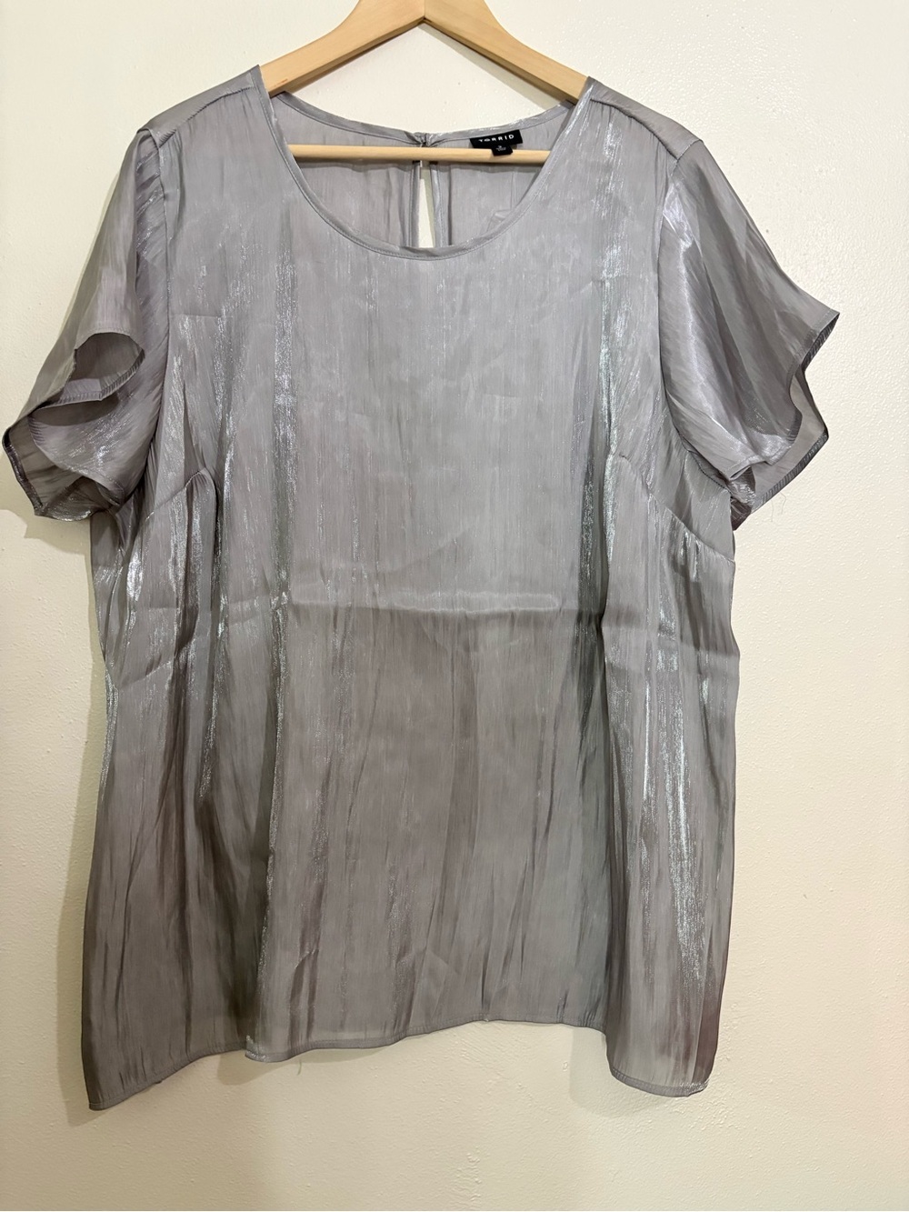 Torrid Abbey Iridescent Flutter Short Sleeve Top 2